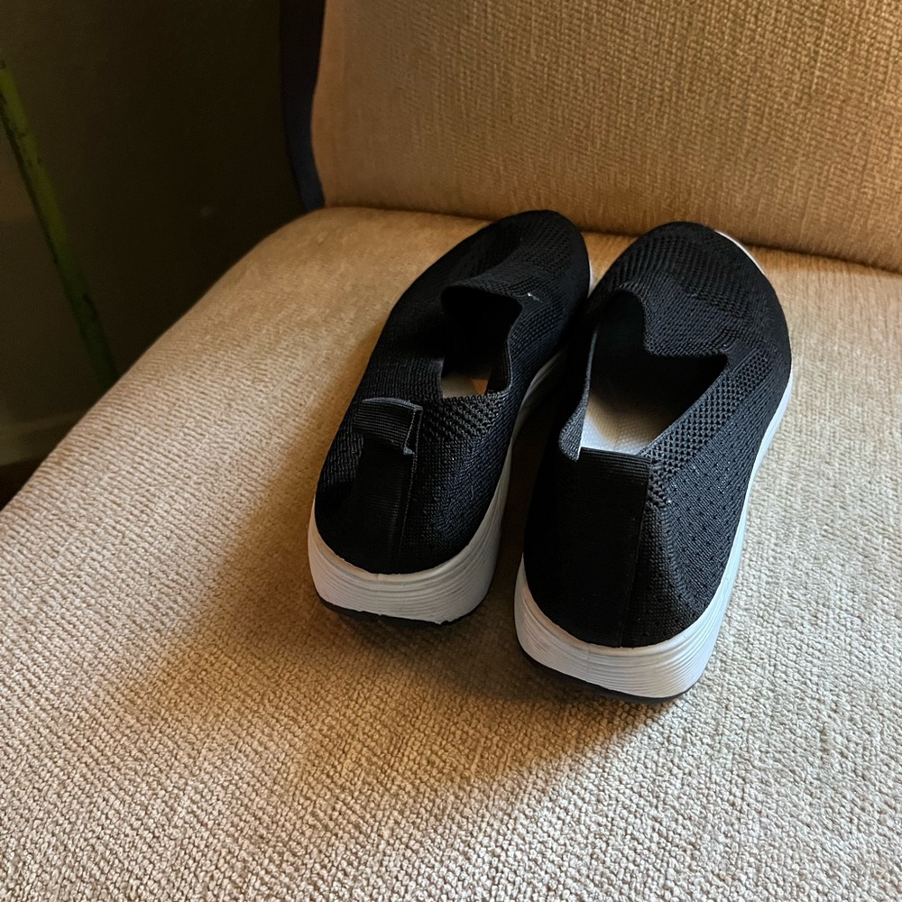 Black Slip-On Women's Flats
